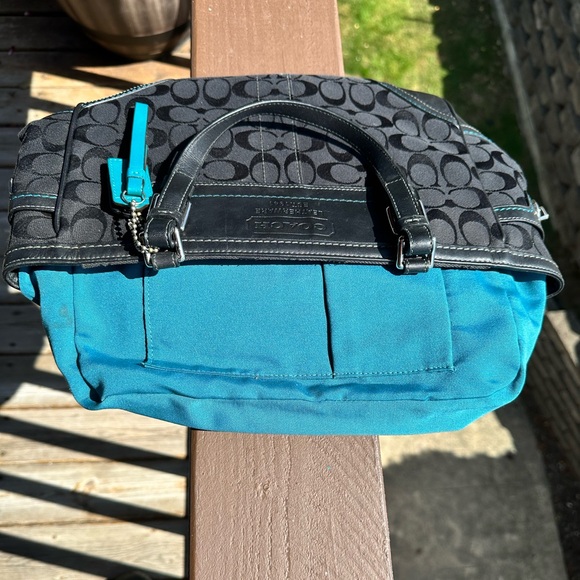 Coach Leatherware 2005 Vintage Signature Jacquard Black Handbag Teal Stitching - Picture 13 of 16